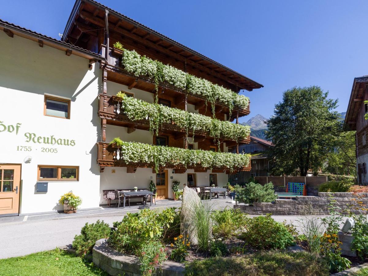 Hof Neuhaus Apartment Mayrhofen Exterior photo
